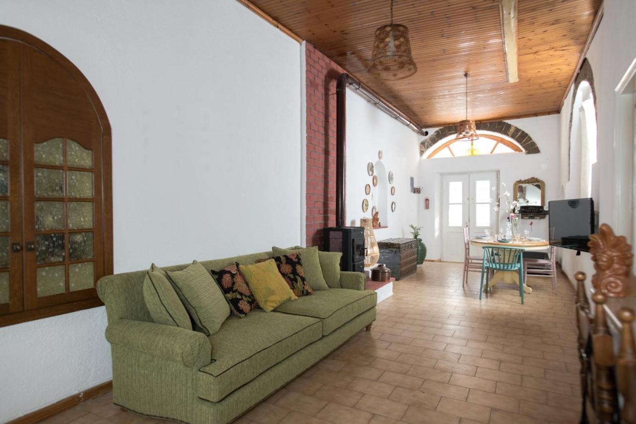 Neoclassical Manor House Poros Town エクステリア 写真