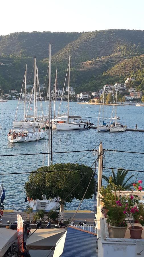 Neoclassical Manor House Poros Town エクステリア 写真